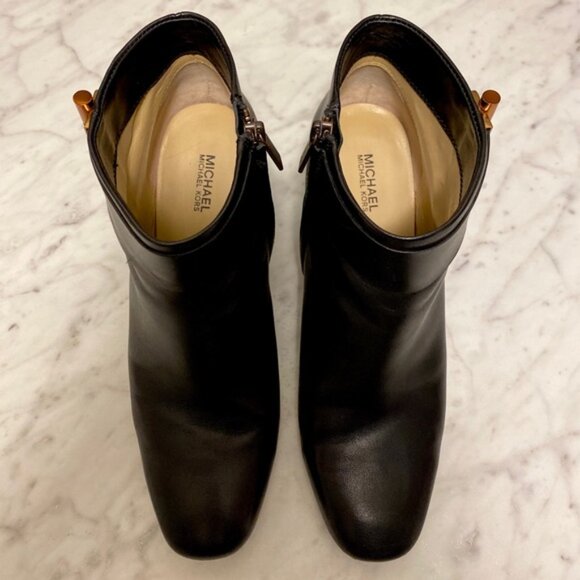 Michael Kors ‘Gloria’ Leather boots - Picture 7 of 9